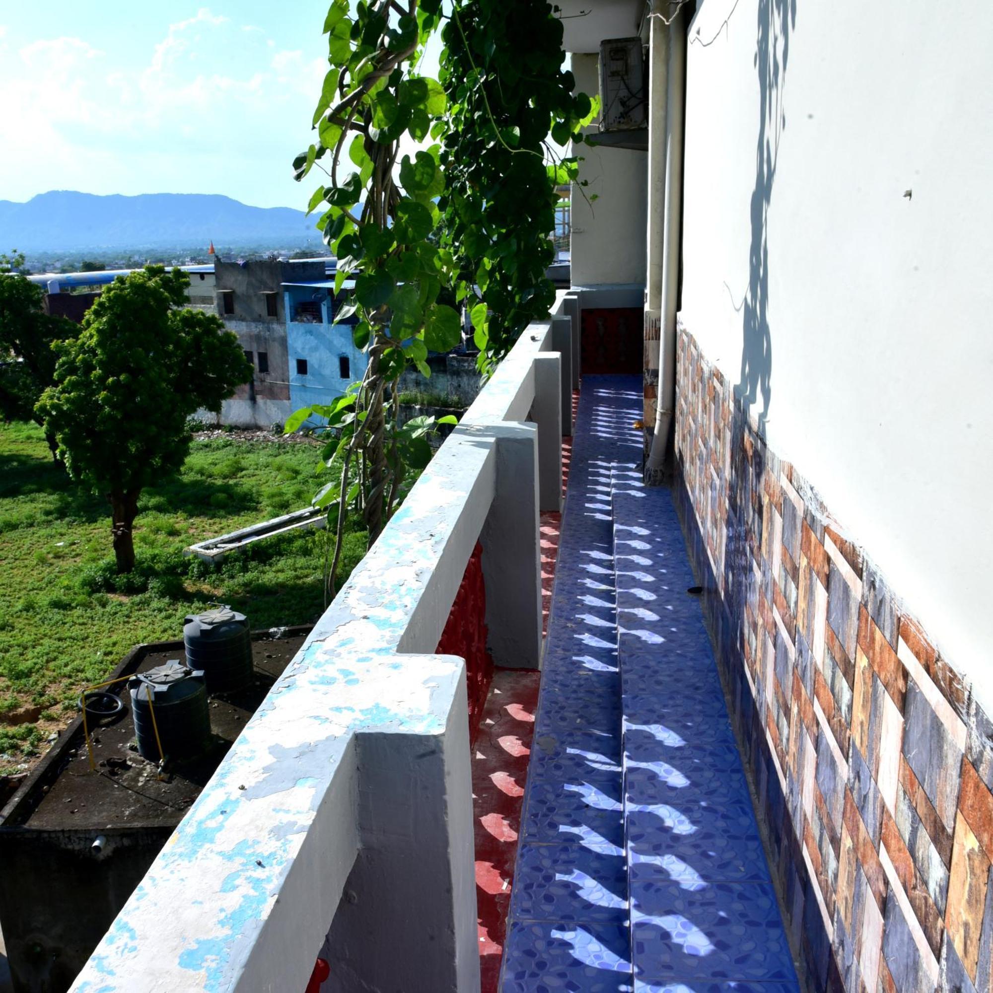 Hotel Moon Light Pushkar Bagian luar foto