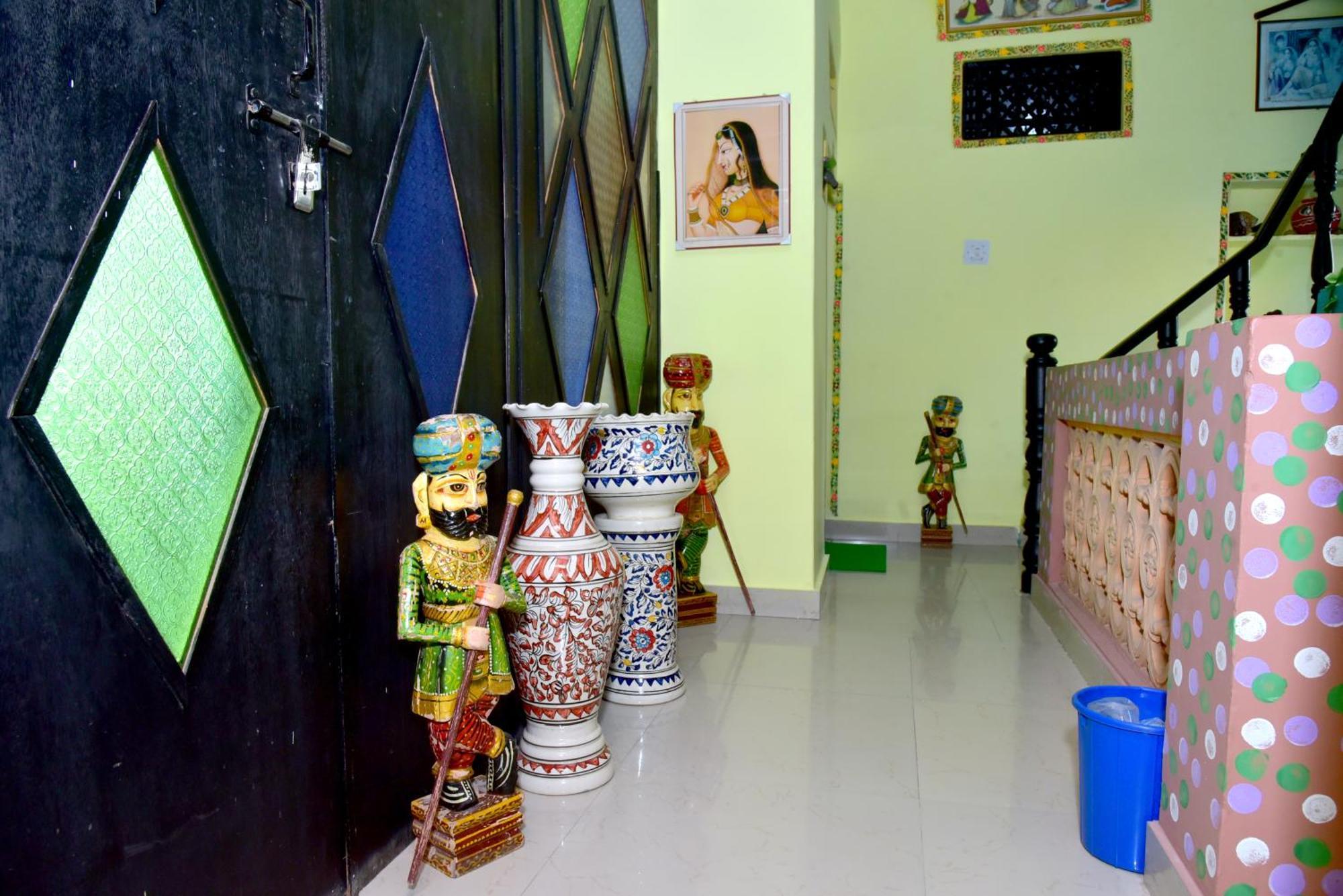 Hotel Moon Light Pushkar Bagian luar foto